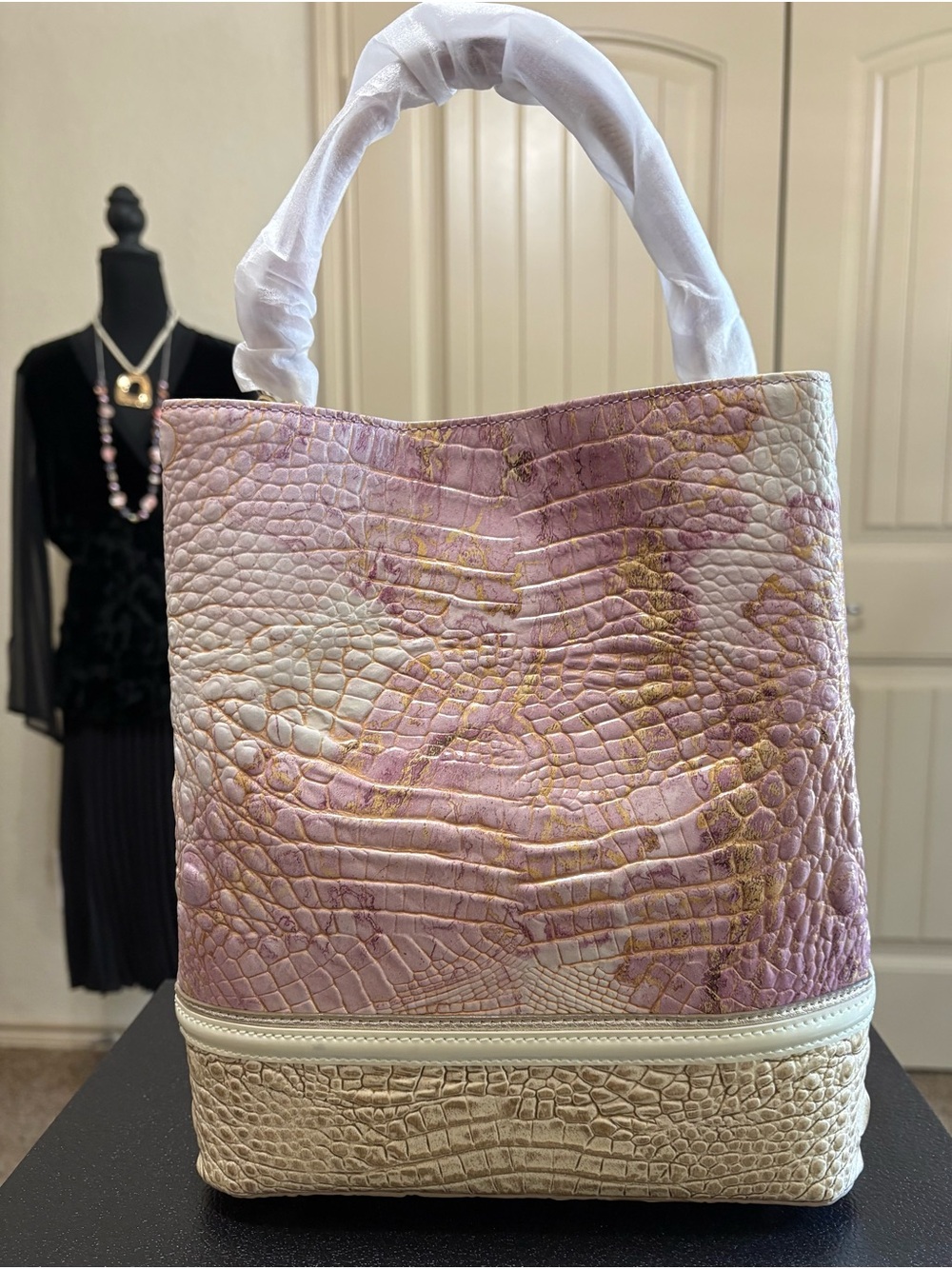 NWT Brahmin Amelia and matching CC Wallet in Lilac Whimsey - Picture 2 of 12